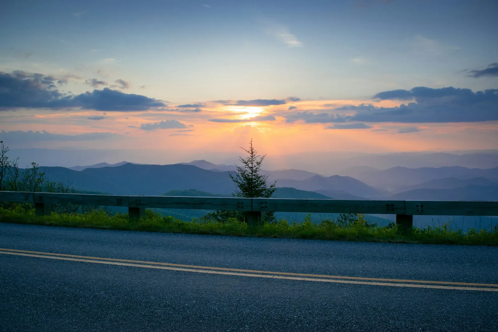 Blue Ridge Parkway Camping: The RV Guide to America's Favorite Drive